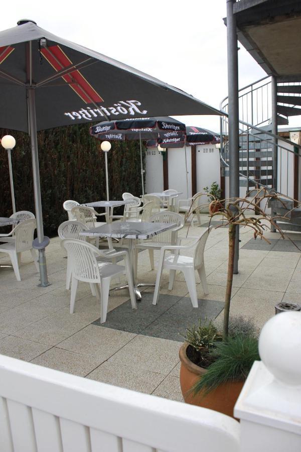 Ummen Hotel&Restaurant Barssel  Luaran gambar