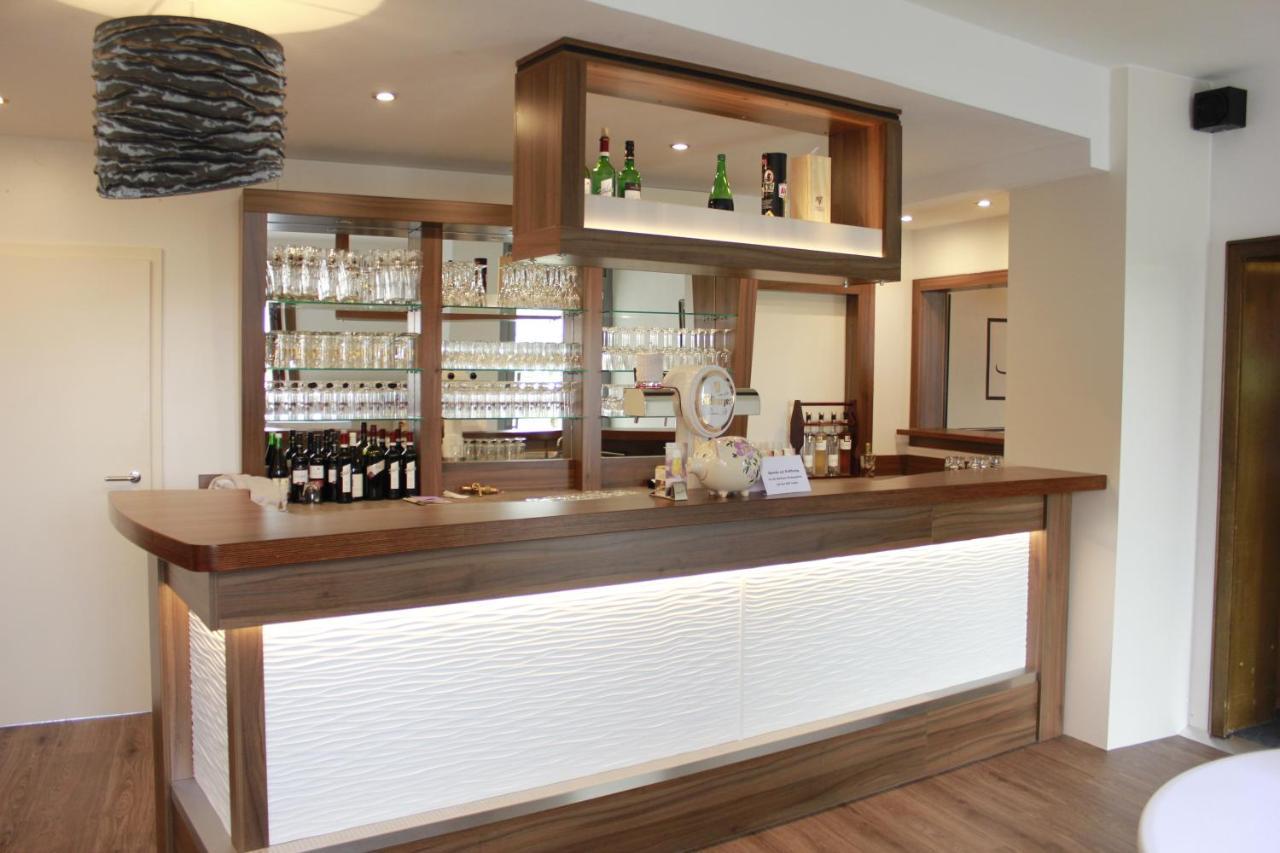 Ummen Hotel&Restaurant Barssel  Luaran gambar